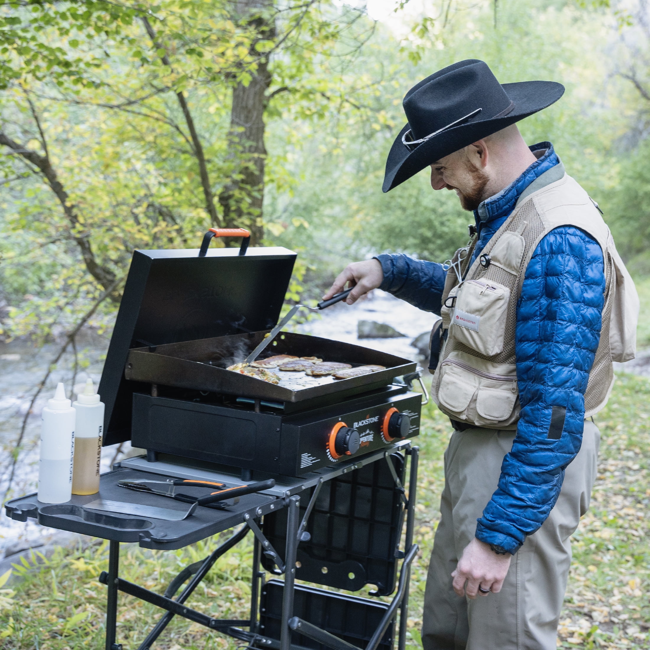 Blackstone Adventure Ready 2-Burner 22 Propane Griddle with Hard Cover in Black