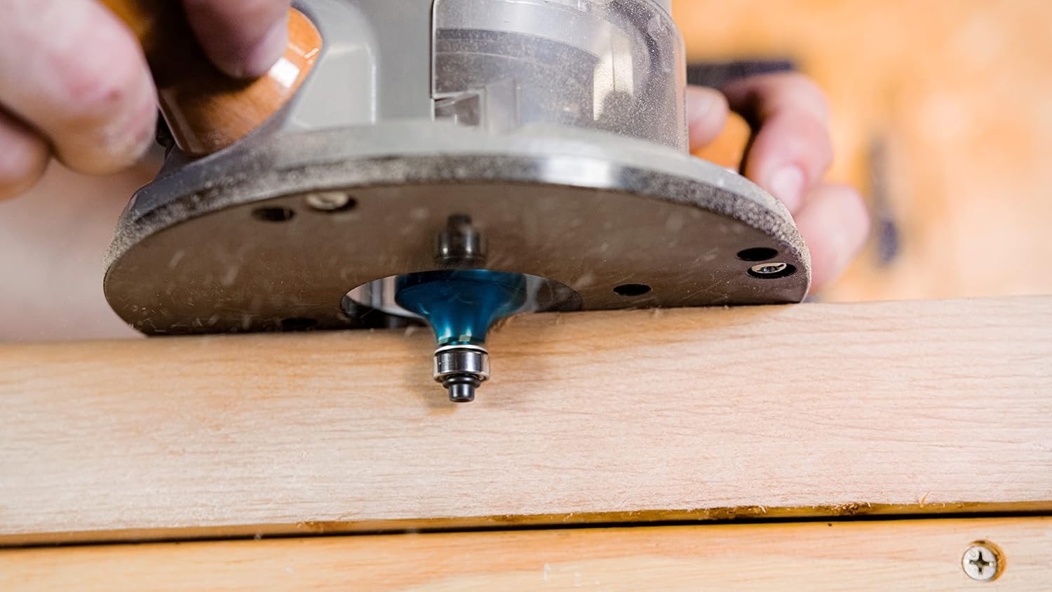 BOSCH 1617EVS 2.25 HP Electronic Fixed-Base Router