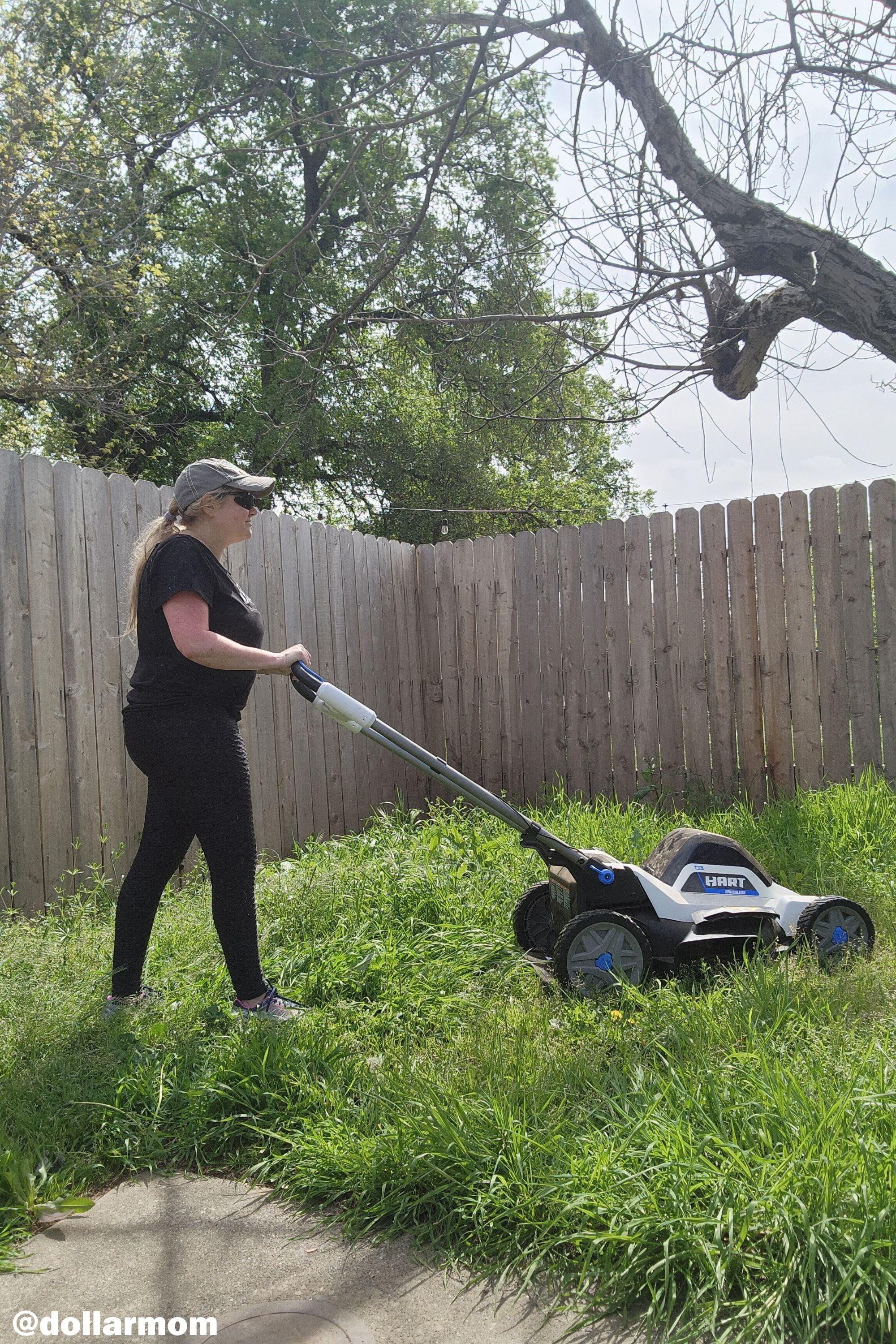 HART 40-Volt 20-inch Cordless Brushless Push Mower Kit, (1) 6.0Ah Lithium-Ion Battery