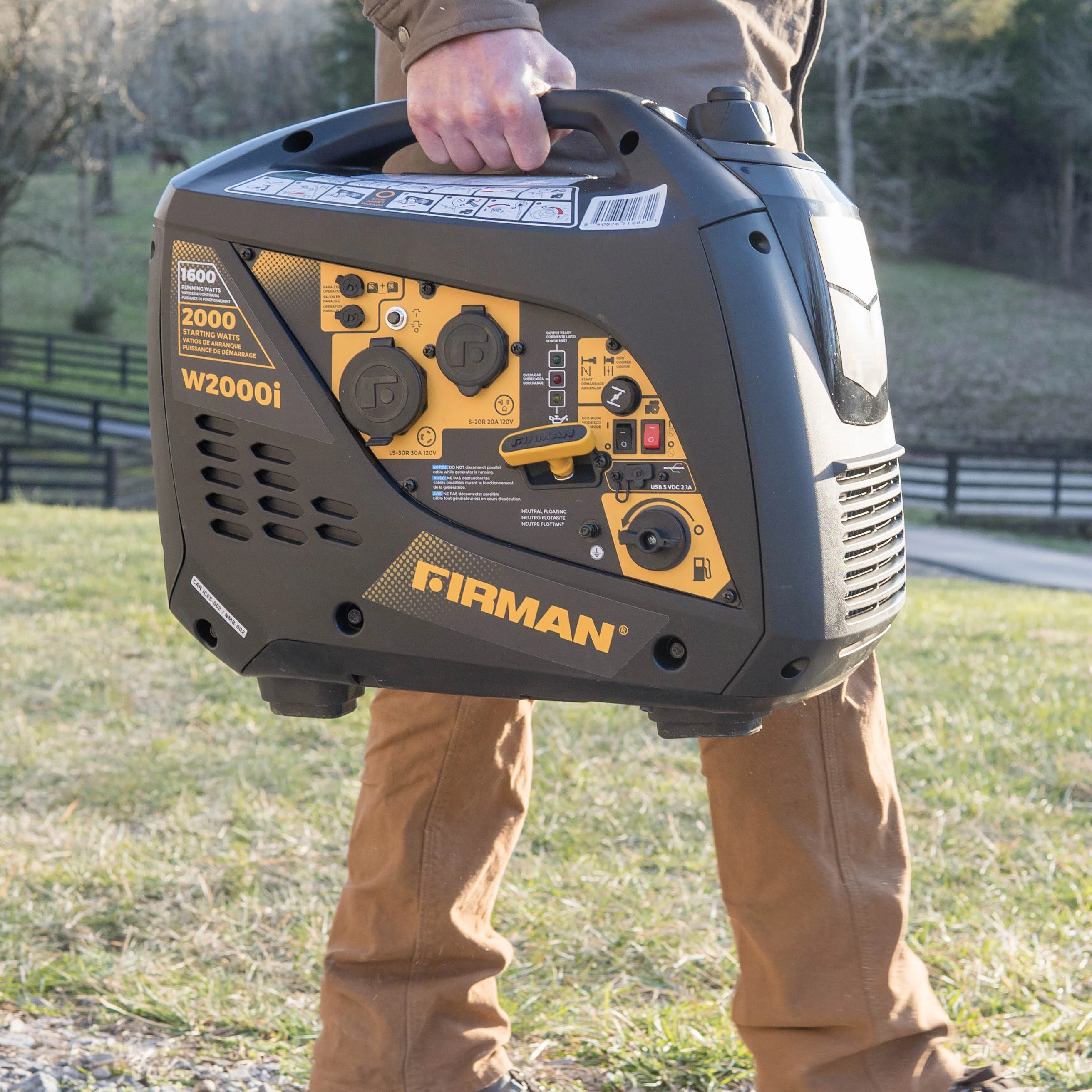 FIRMAN W01682 1600/2000 Watt Peak Gasoline Powered Inverter Generator