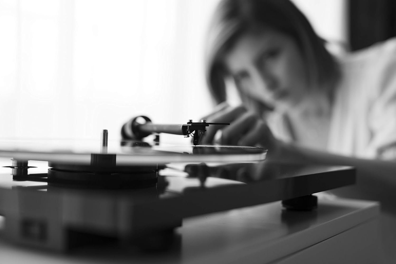 Pro-Ject - T1 BT Turntable (Black)