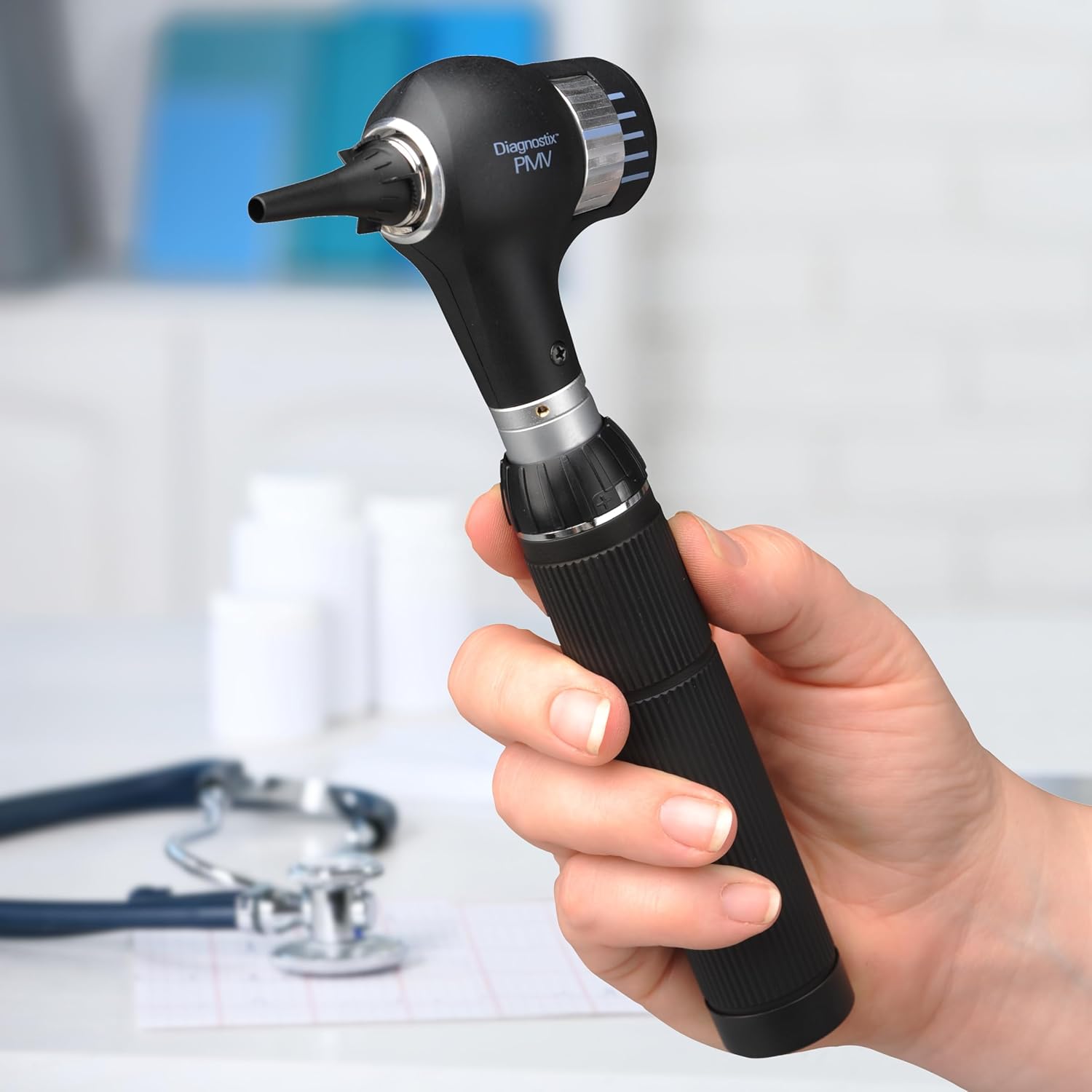 ADC 5480L Diagnostix Portable Diagnostic Set with PMV Otoscope and Coax Ophthalmoscope, LED Lamps, Hard Case, 3.5V