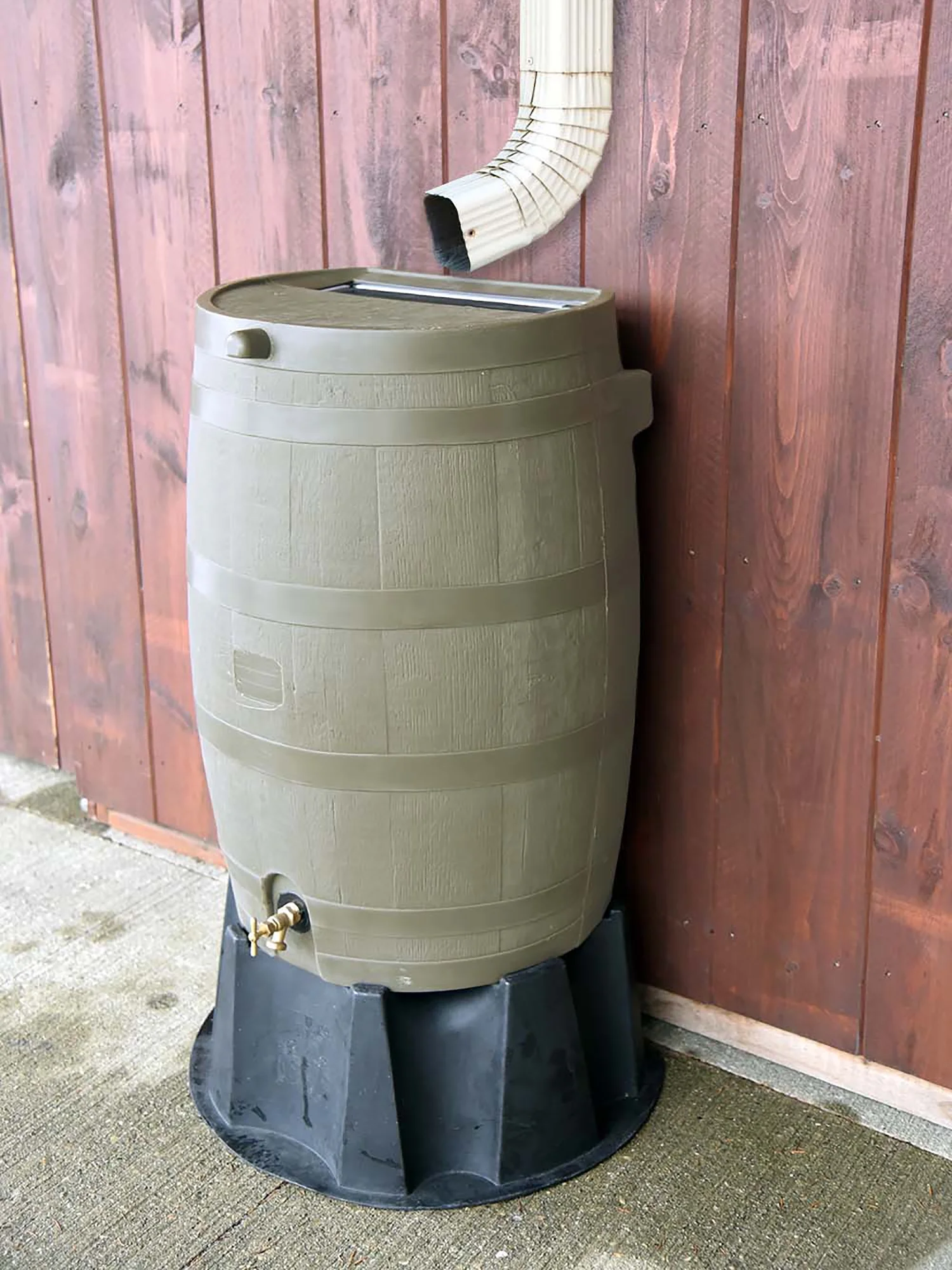 RTS Home Accents Polyethylene 50 Gallon Flat Back Brass Spigot Rain Barrel, Oak Color