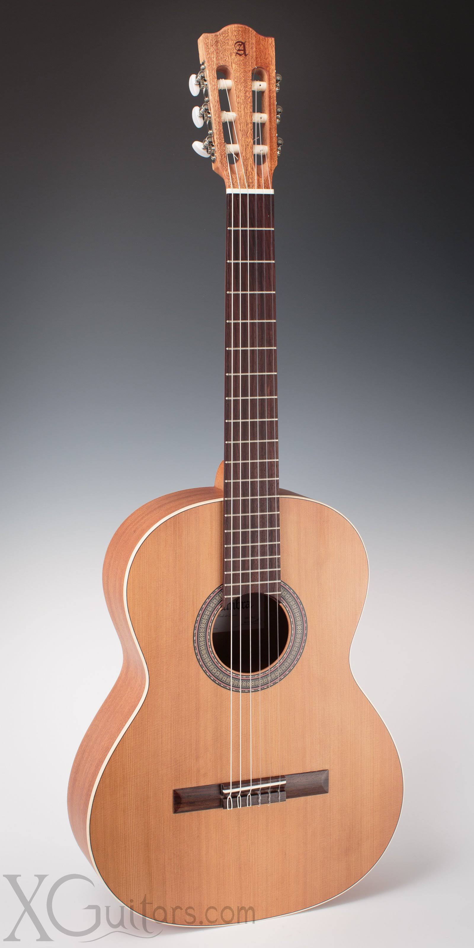 Alhambra 1OP-US Classical Guitar Cedar Top