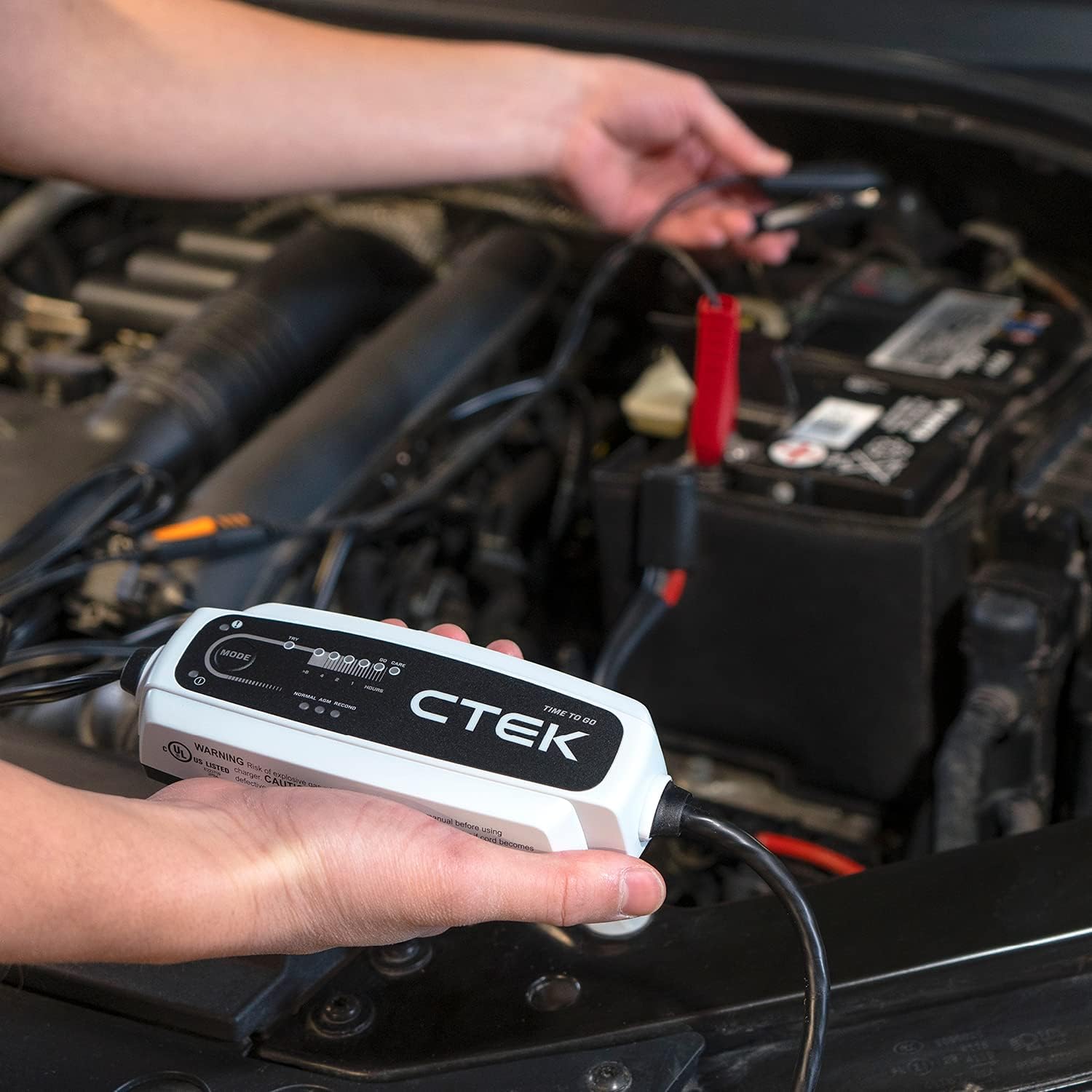 CTEK (40-255) CT5 Time To Go-12 Volt Battery Charger and Maintainer with Accessories