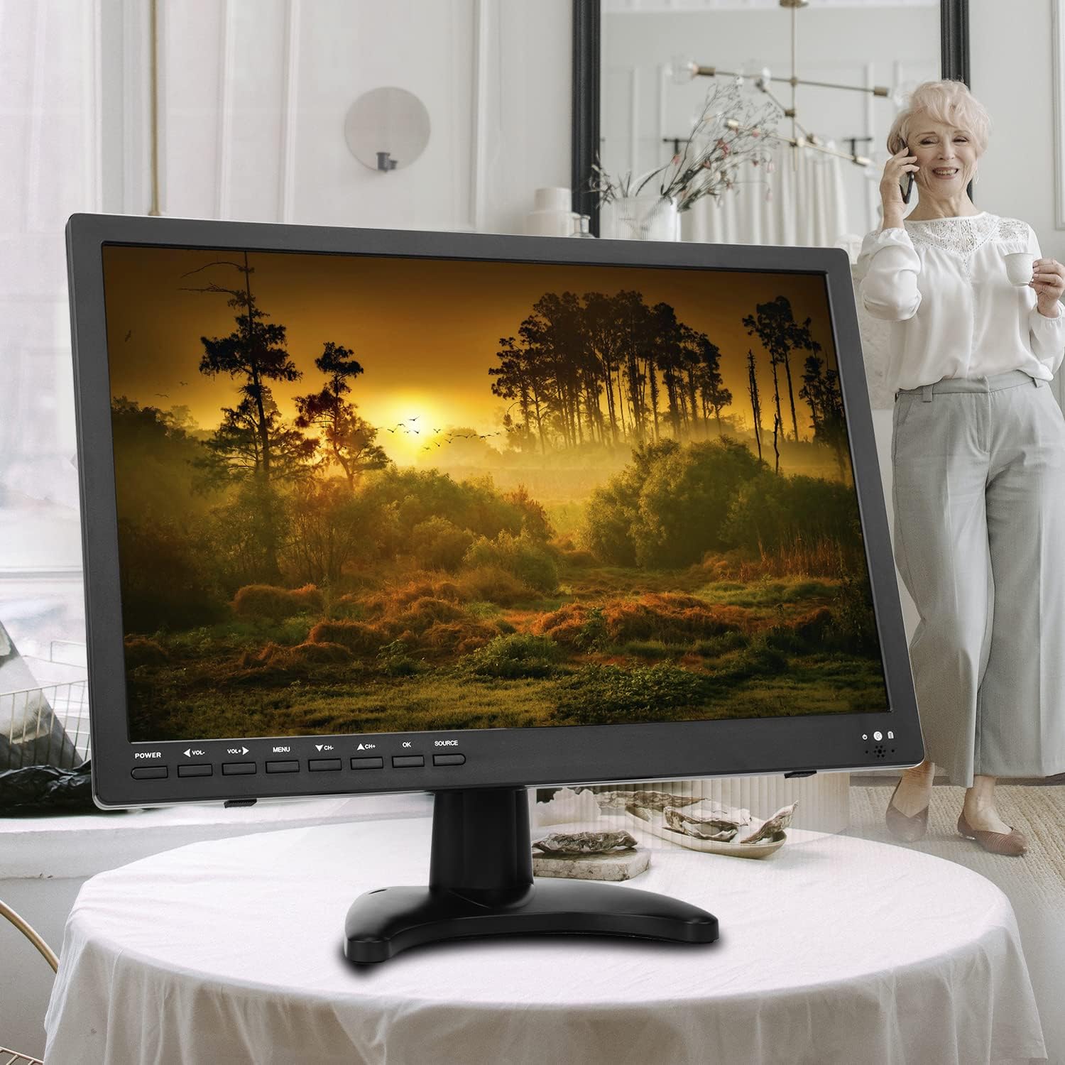 17 inch TV, Widescreen LED Portable TV with ATSC Digital Tuner, HDMI, AV Video Input, ATSC Tuner, USB Port, Built-in Speakers for Car, Caravan, Office and Kitchen
