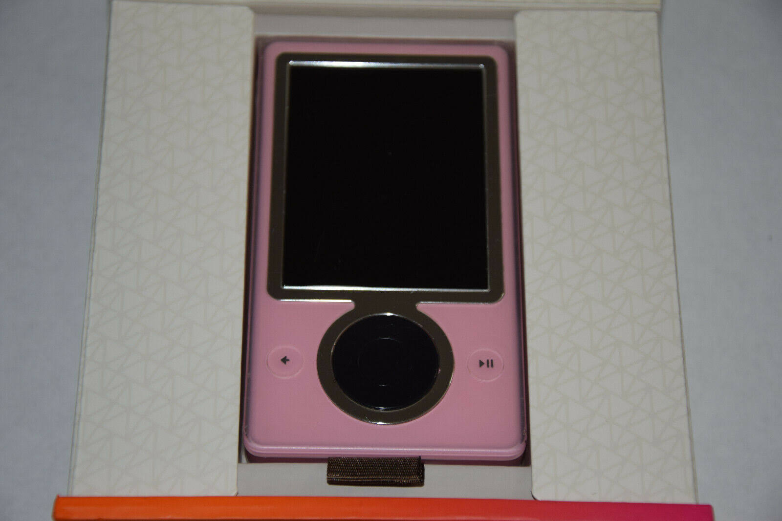 Zune 30 GB Digital Media Player (Pink)