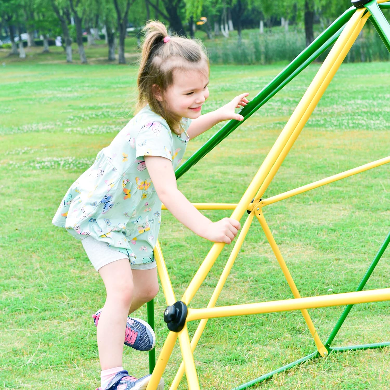 Merax 12FT Climbing Dome, Outdoor Geometric Dome Climber Play Center for Kids 3-10 Supporting 1000 lbs, Easy Assembly Jungle Gym