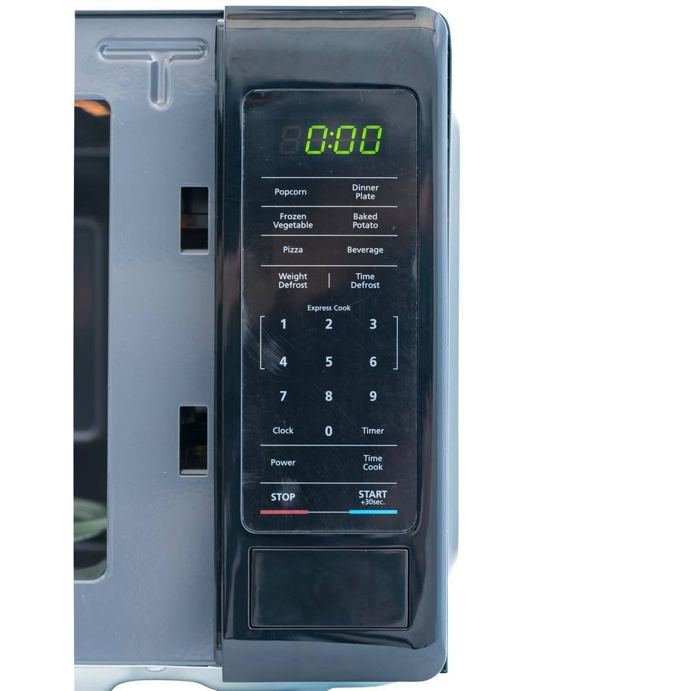 Magic Chef 0.7 Cu. ft. Countertop Microwave (Black with Gray Cavity)