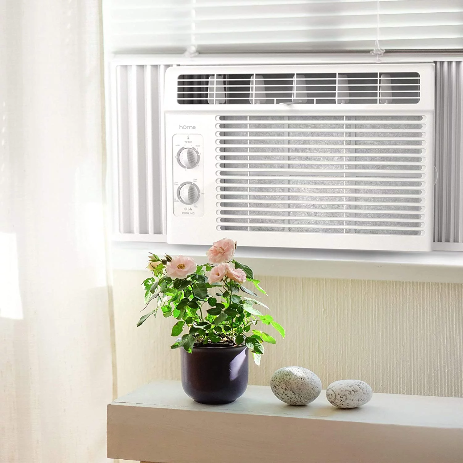 hOmeLabs Window Air Conditioner 5000 BTU - Easy Mechanical Control Compact AC Unit with Washable Reusable Filter, 2 Cooling Speeds, 2 Fan Speeds - Ideal for Bedroom and Rooms up to 150 Sq. Ft.