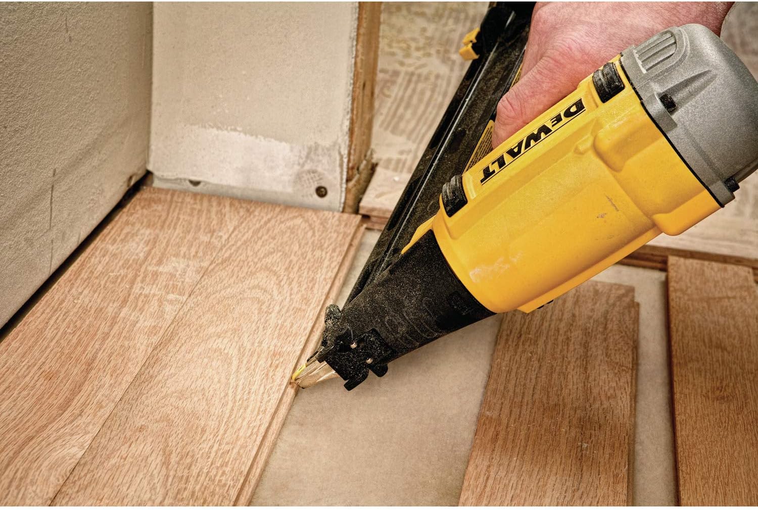 DEWALT DWFP72155 15 Gauge Precision Point "DA" Style Angle Finish Nailer