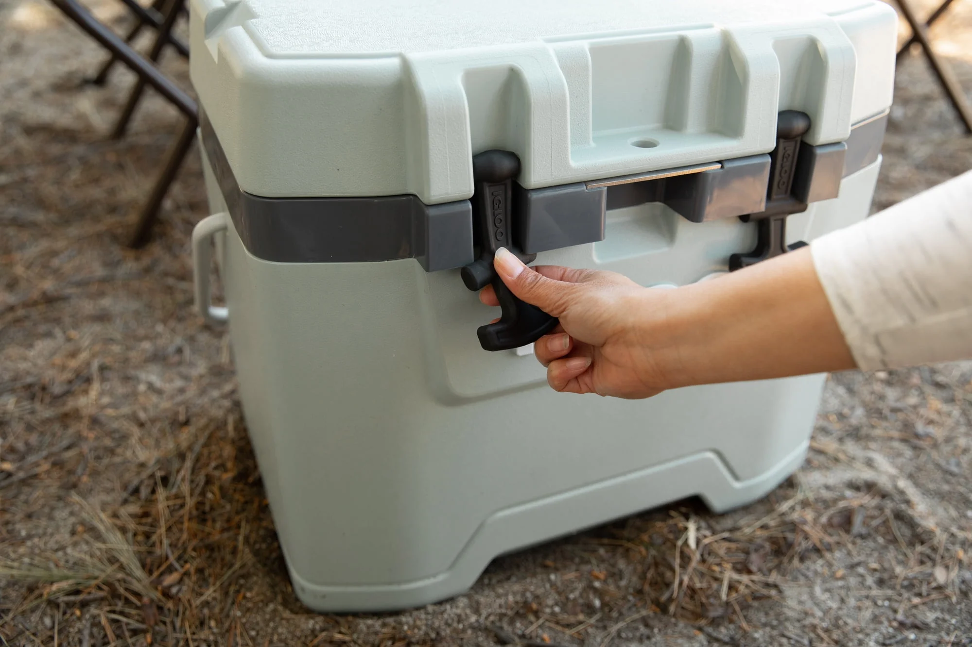 Igloo Overland 25 QT Ice Chest Cooler, Green