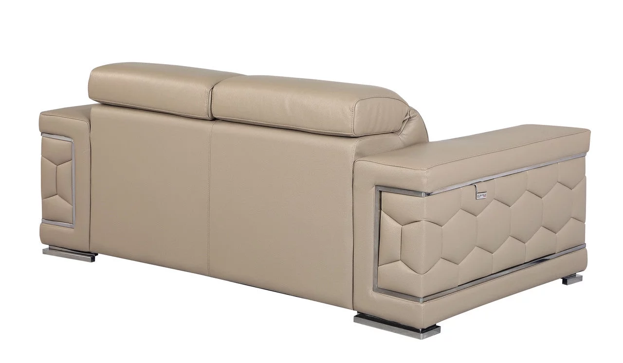 Bella Vita Loveseat