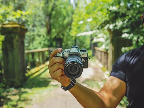 OM SYSTEM OM-5 Mirrorless Camera, Black