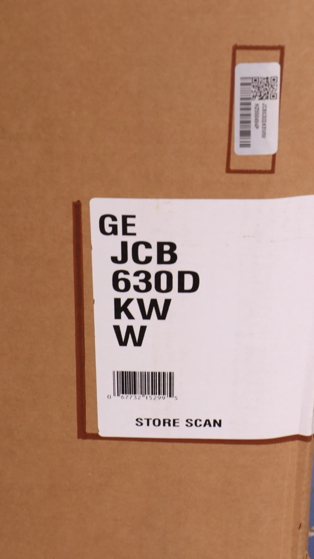 GE 30 in. 5.0 cu. ft. Electric Freestanding Range -  JCB630DKWW
