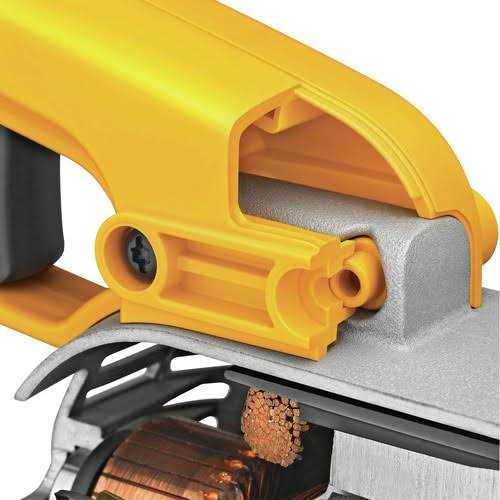 Dewalt Worm Drive Circular Saw DWS535B - Shop Hardware Tools Online Store