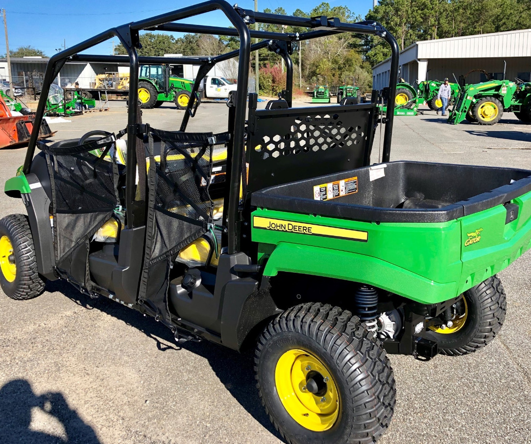 John Deere XUV560E S4 Crossover Utility Vehicle