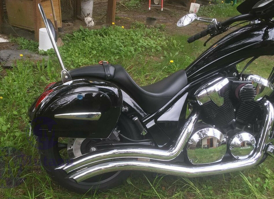 Mutazu Vivid Black LN Universal Hard Bag Saddlebags For Honda Suzuki Kawasaki Harley Yamaha Victory