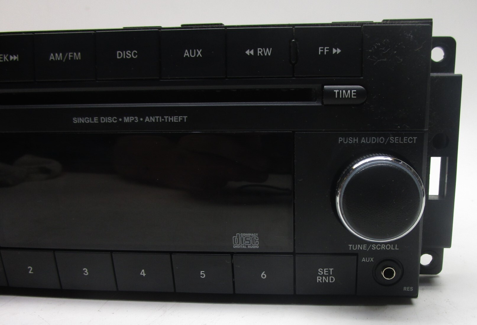 Pre-Owned 2016 16 Dodge Caravan RES AM FM CD MP3 Radio 5091301AF OEM LKQ (Good)