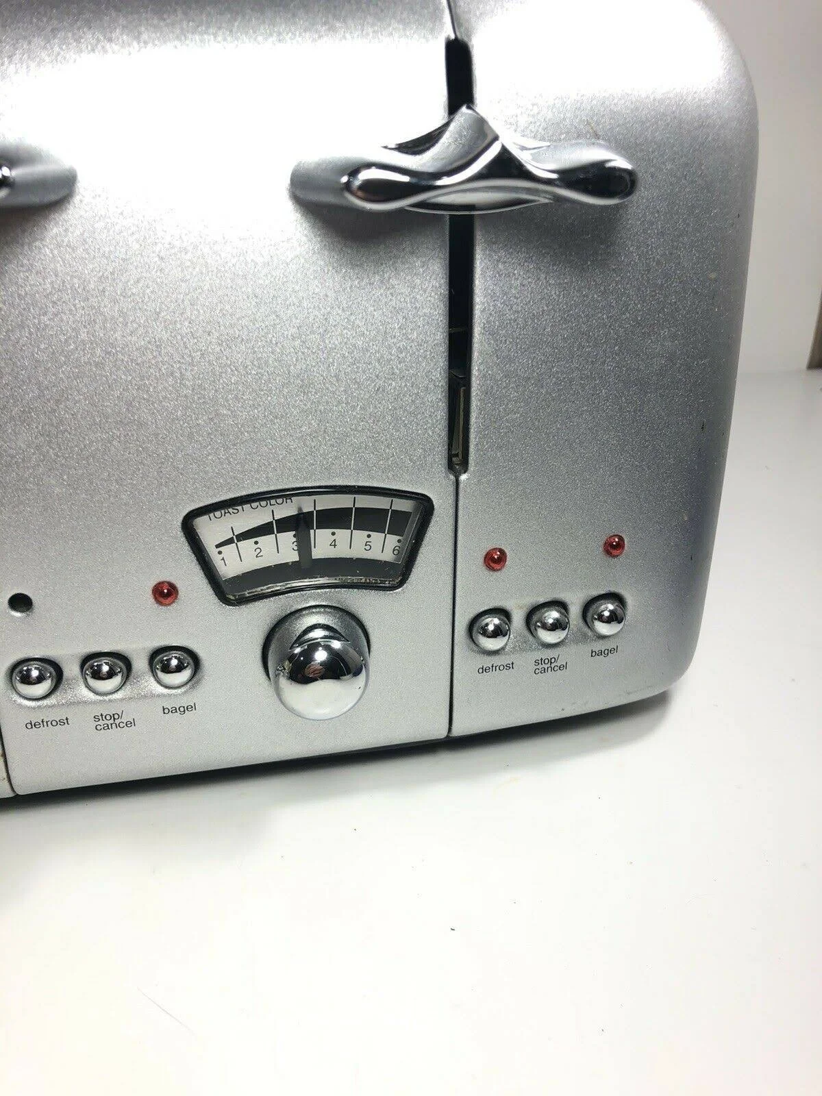 Delonghi RT400 4-Slice Retro Toaster