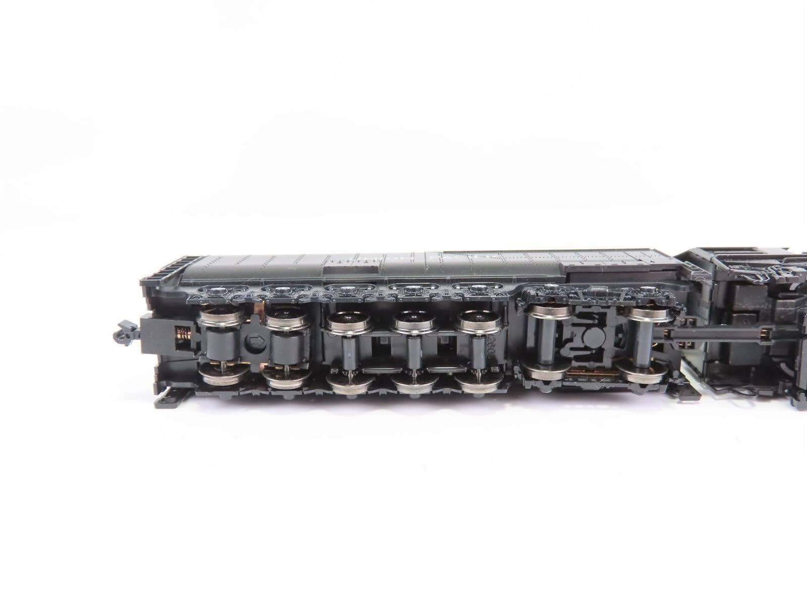 Kato N-Scale 4-8-4 FEF-3 Union Pacific Freight #838