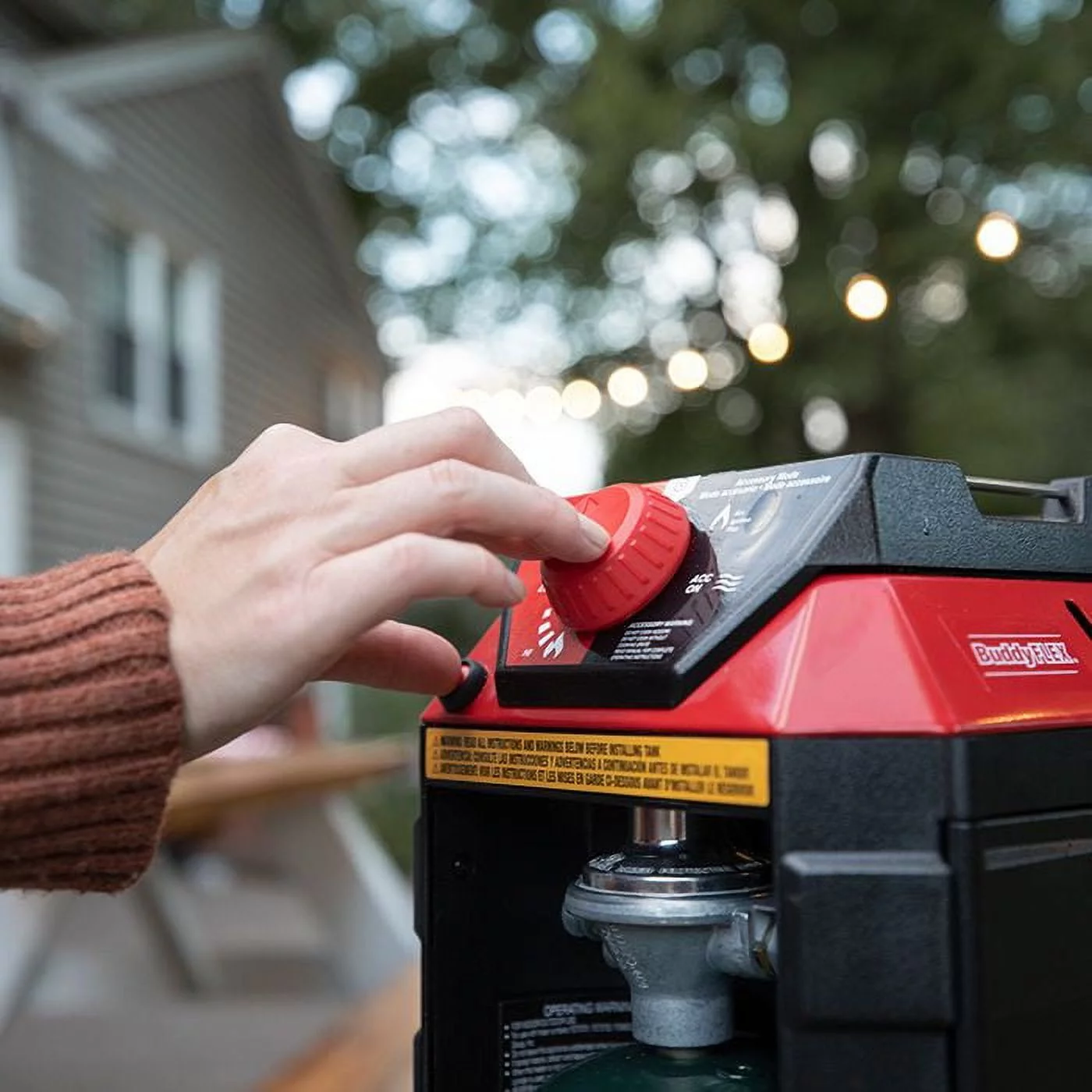 Mr. Heater Buddy Flex 11,000 Btu/h 300 sq ft Radiant Propane Portable Heater