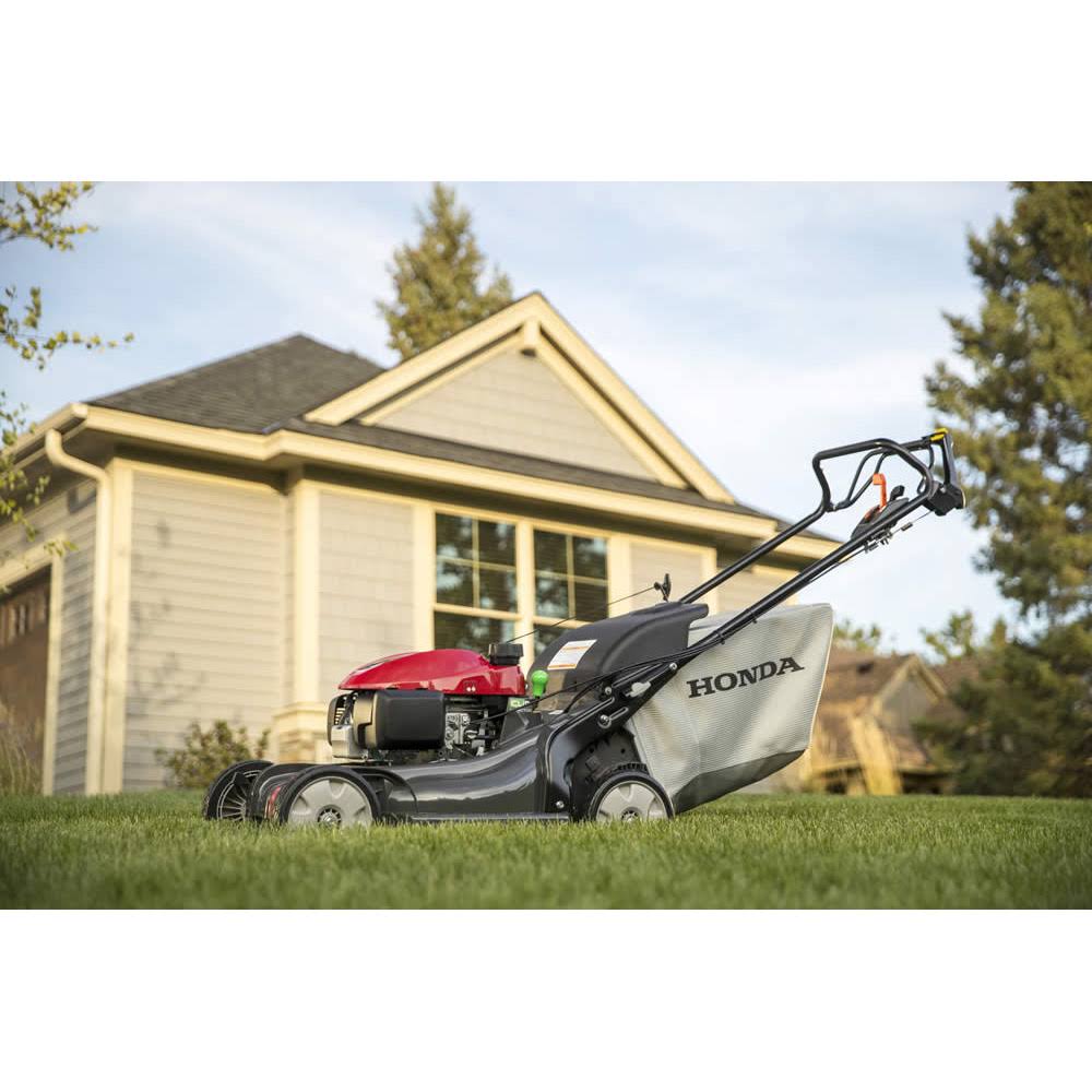 Honda HRX217K6HYA 21 inch 4 in 1 Versamow System Gas Walk Behind Lawn Mower, Red