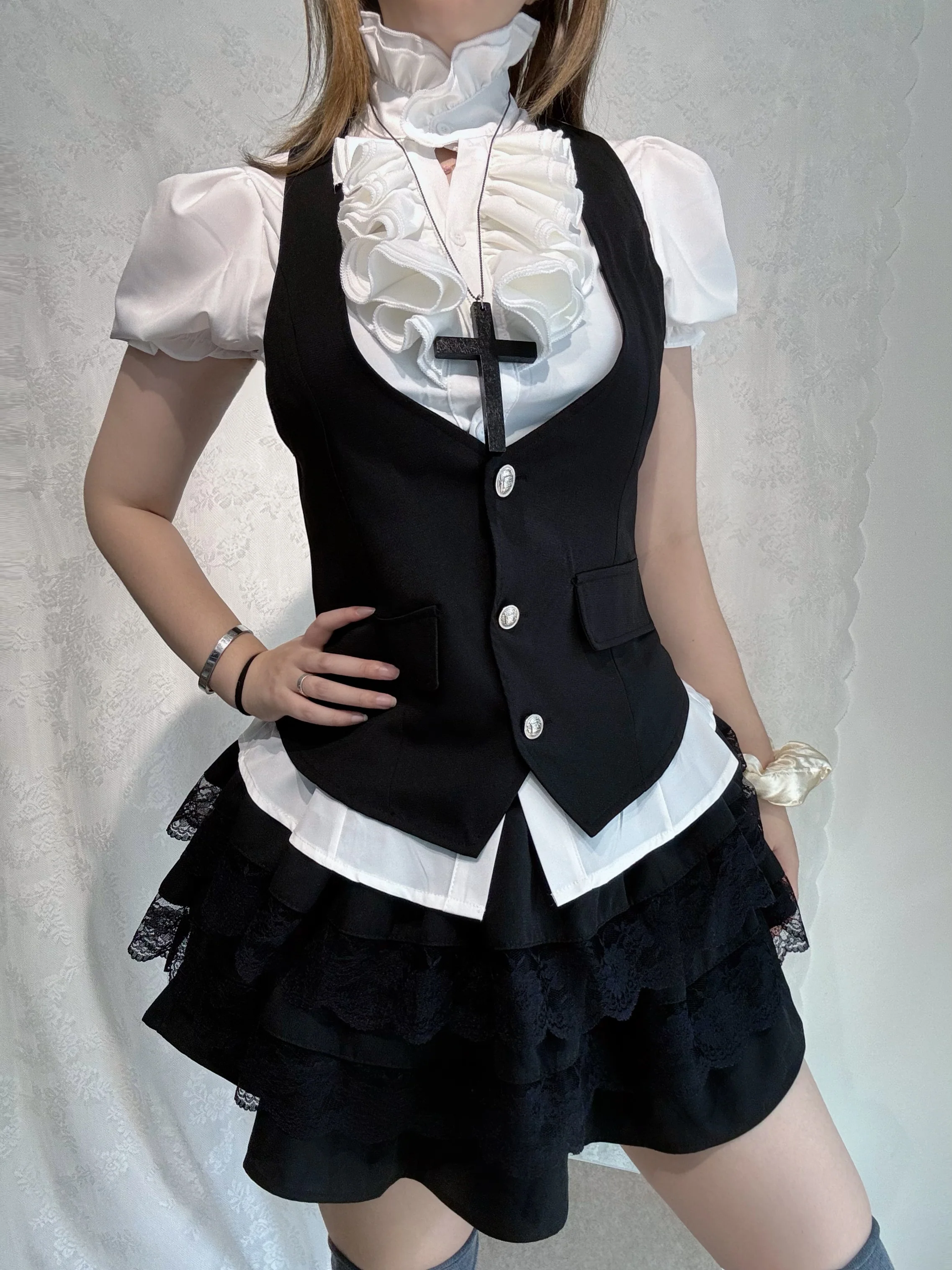 ’Scholar Chic'Vintage-Style Shirt, Vest & Mini Skirt Three-Piece Set