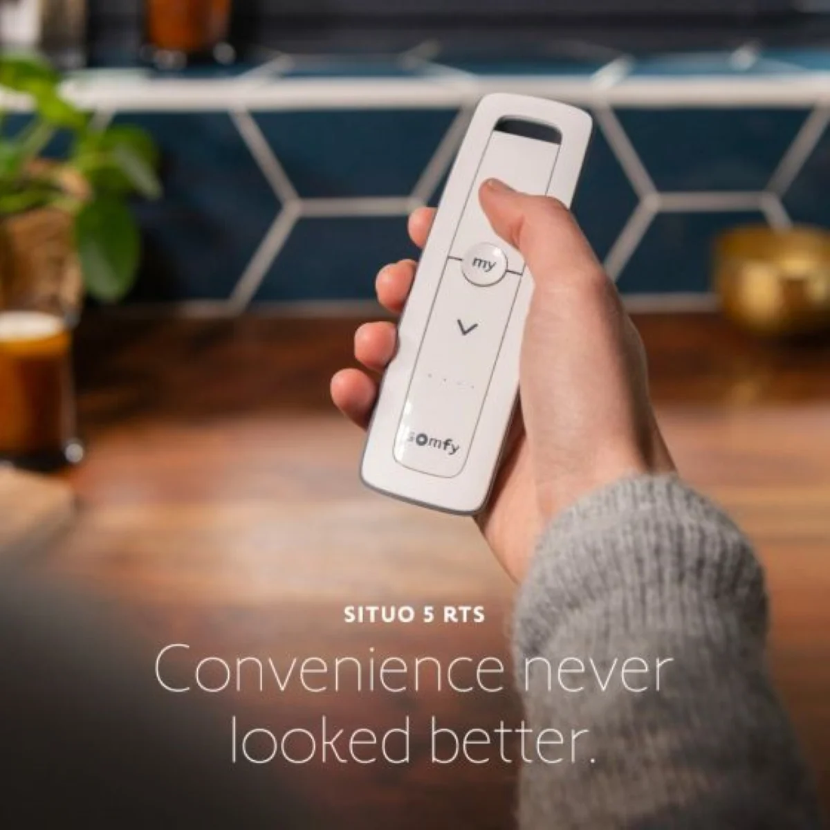 Somfy Situo 5 RTS Pure 5 Channel Remote Control for Motorized Blinds (1870575) - New Somfy Remote Control Replacing Somfy Telis 4 - 5 Channel Smart Home Automation Controller
