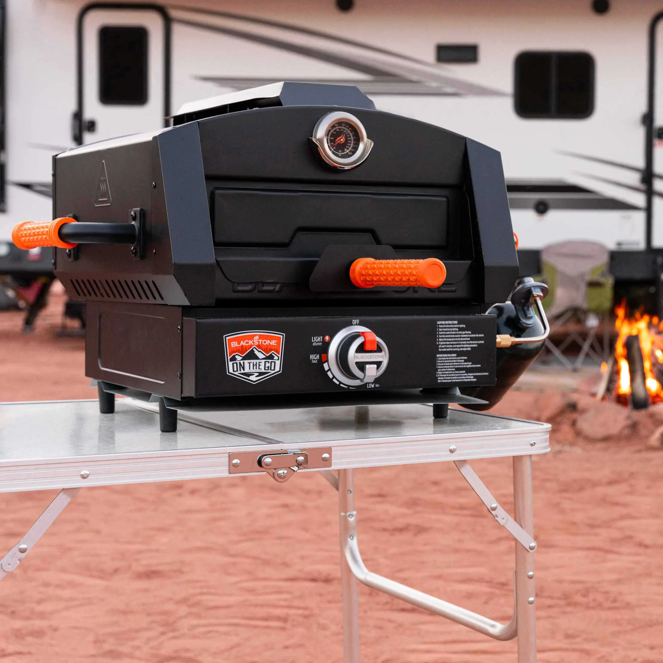 Blackstone On The Go 17 Pizza Oven with Burner Base