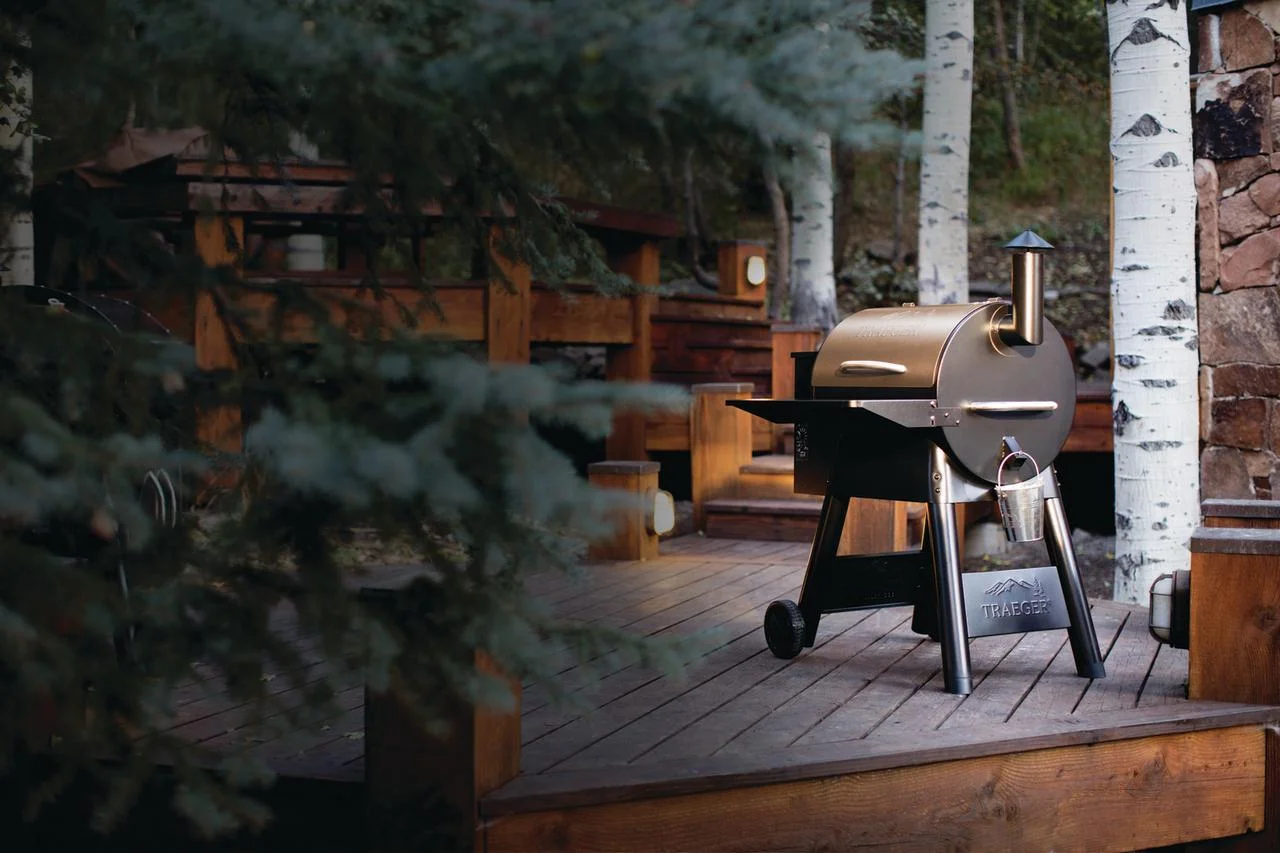 Traeger Pellet Grills Pro 22 Wood Pellet Grill and Smoker - Bronze