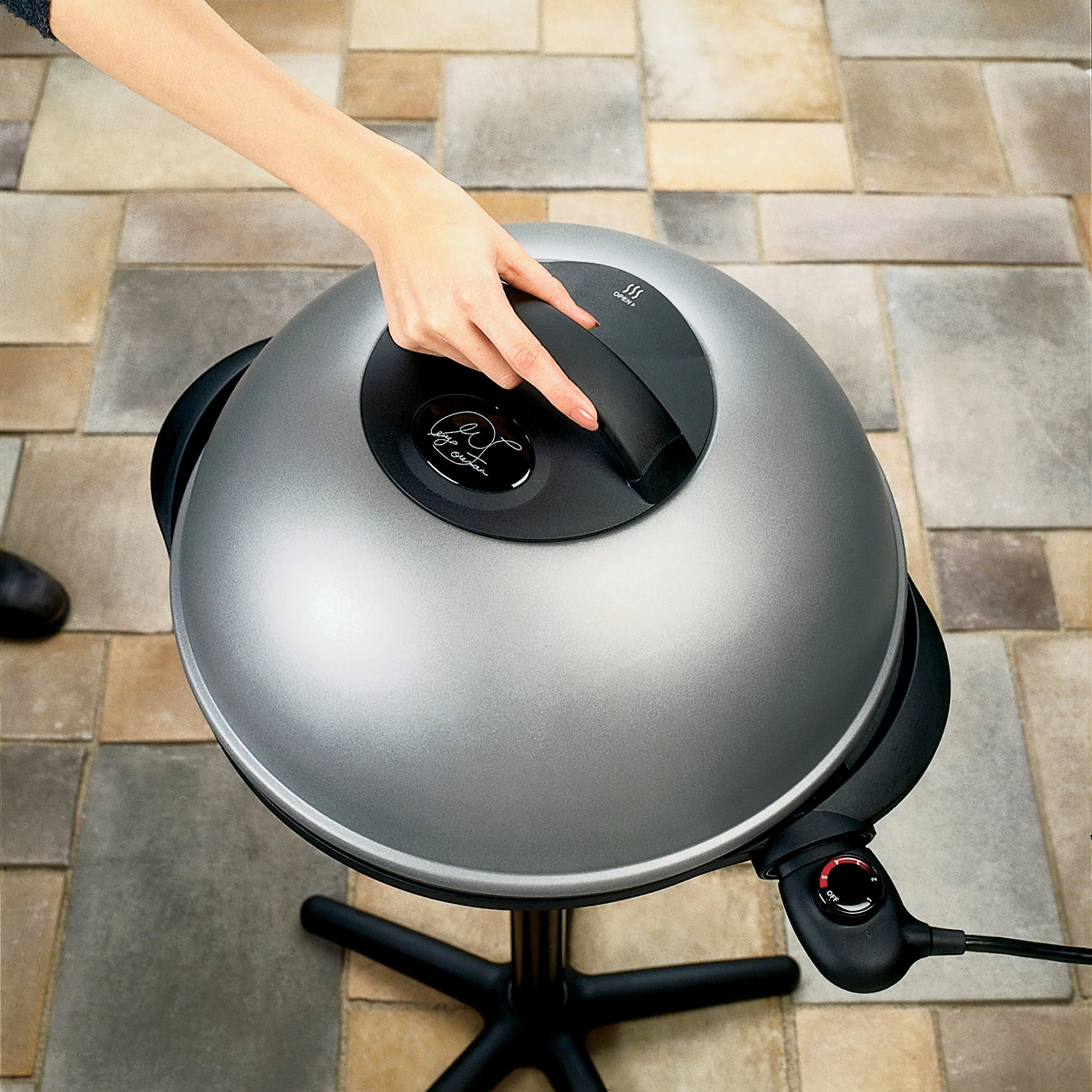 George Foreman 15-Serving Indoor/Outdoor Electric Grill, Silver, GGR50B