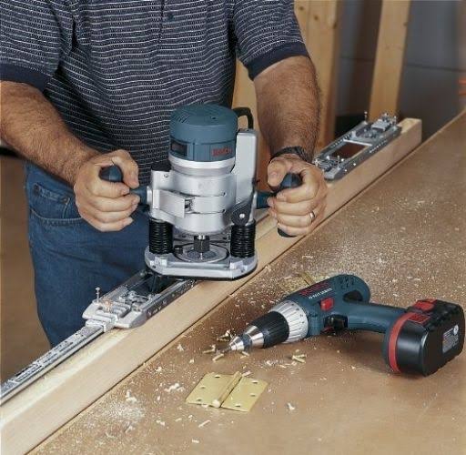 Bosch 1617EVSPK 12 Amp 2-1/4-Horsepower Plunge and Fixed Base Variabl