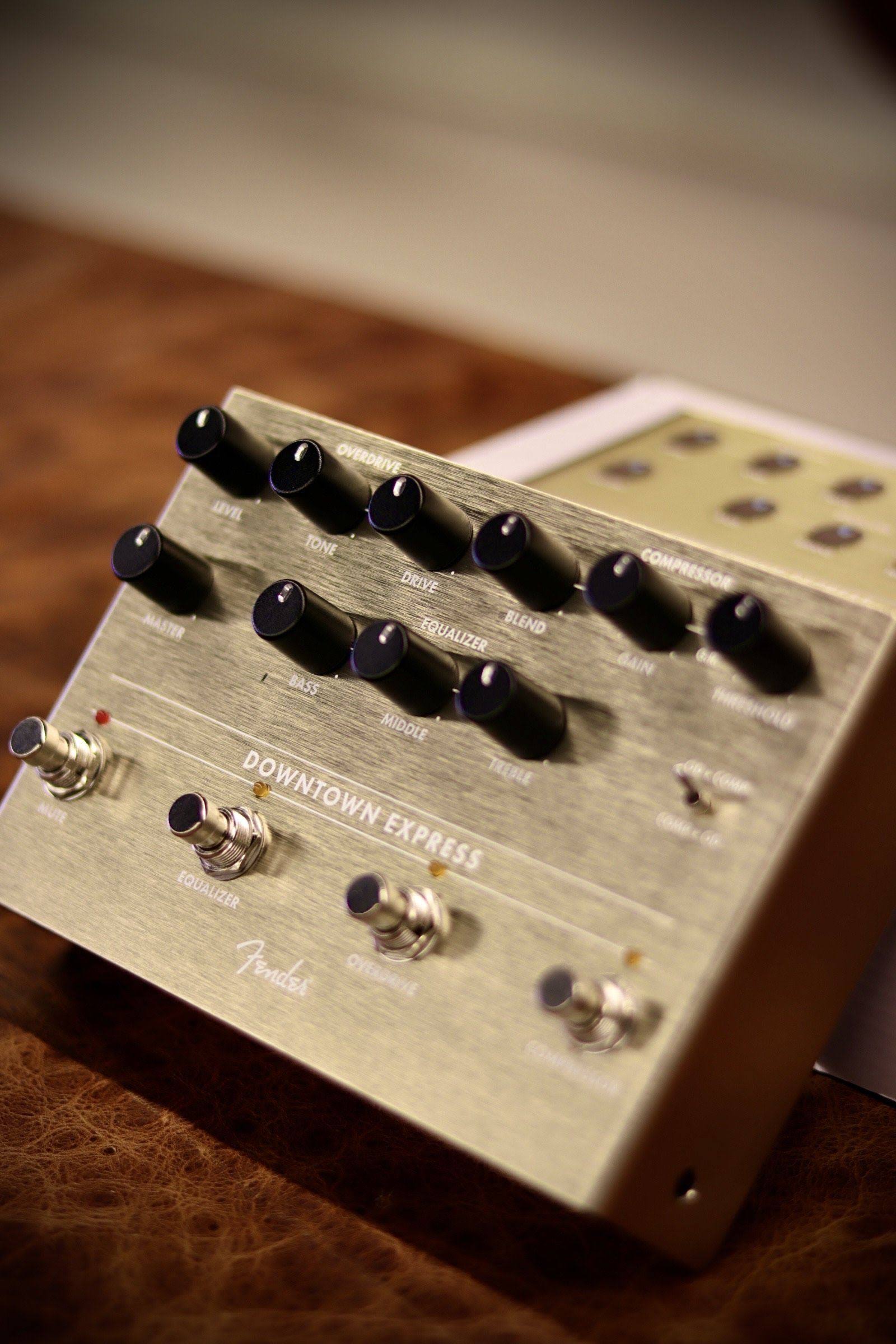 Fender Downtown Express Bass Multi Effect Pedal
