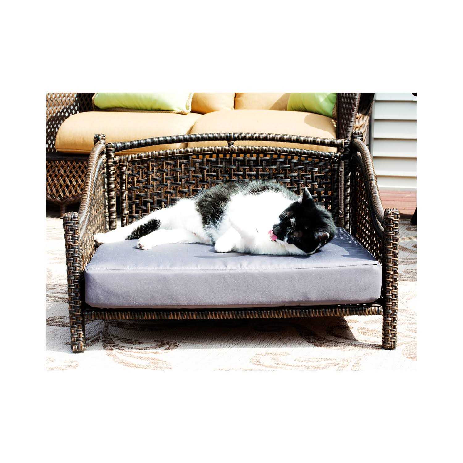 Iconic Pet Maharaja Rattan Indoor/Outdoor Pet Bed - Pet Supplies online store