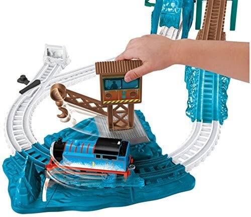 Fisher-Price Thomas u0026Amp; Friends TrackMaster Motorized Railway Snowy Mountain Rescue Set