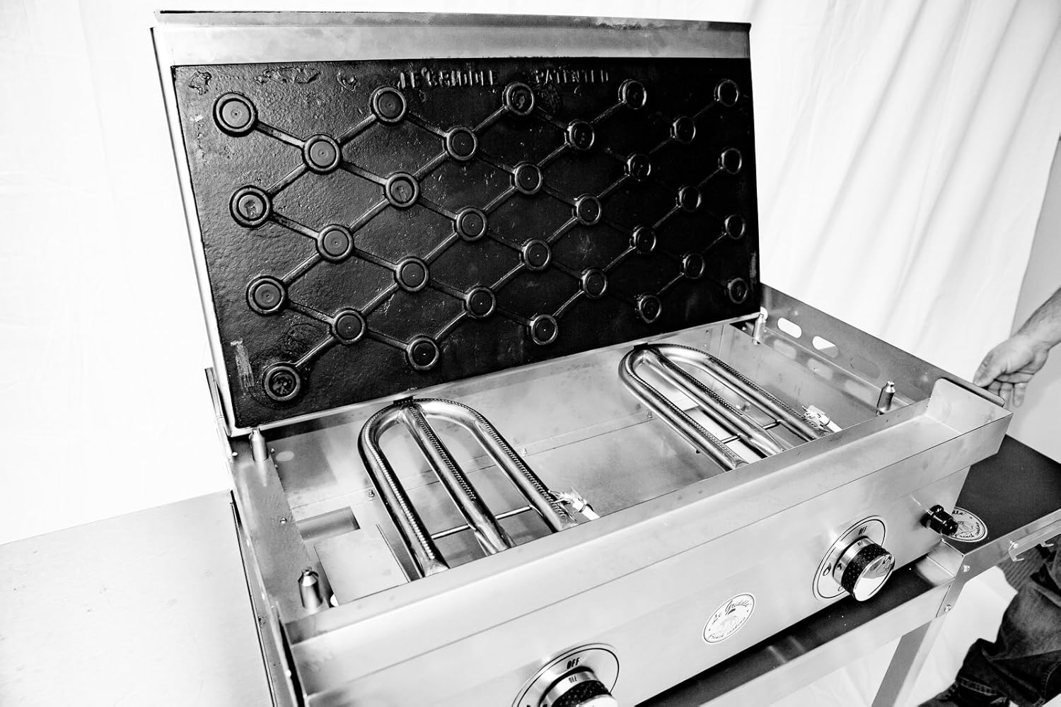 30-inch Built-in/Tabletop Propane Gas Griddle - GFE75