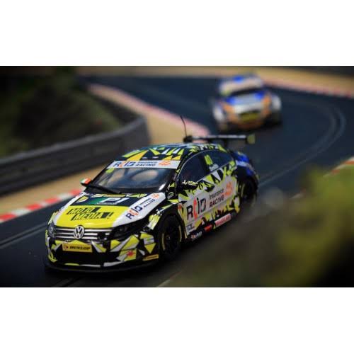 Scalextric Slot Car C3864 BTCC VW Passat, Aron Smith