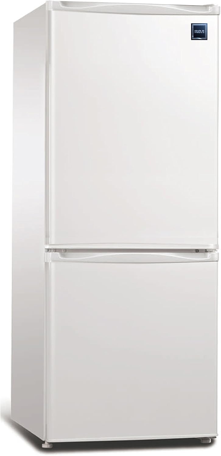 RCA RFR9211-AMZ Cubic Foot Fridge with Bottom Mount Freezer, 9.2 cu. ft, White