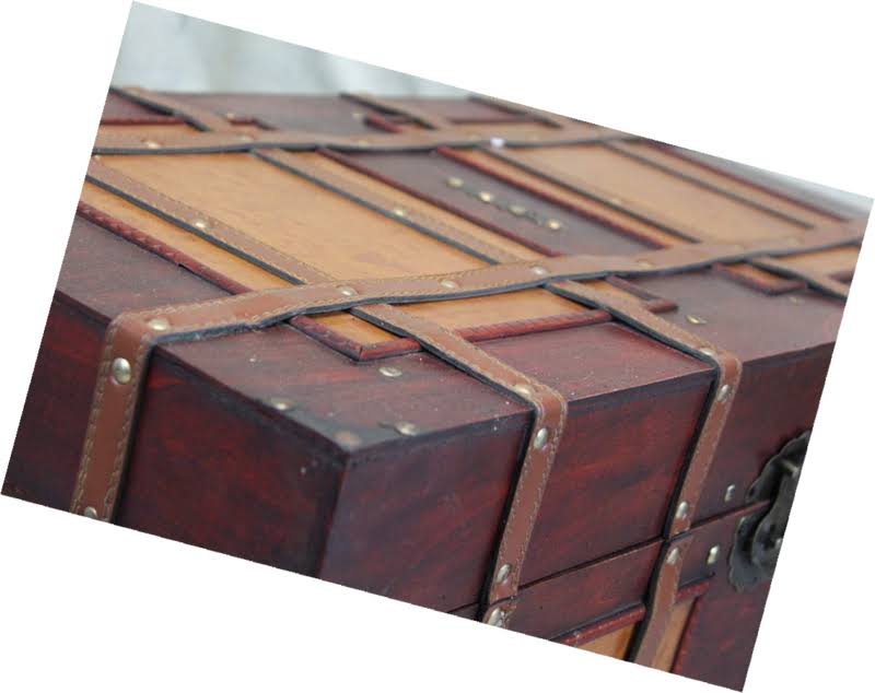 Vintiquewise Large Antique Style Steamer Trunk, Decorative Storage Box