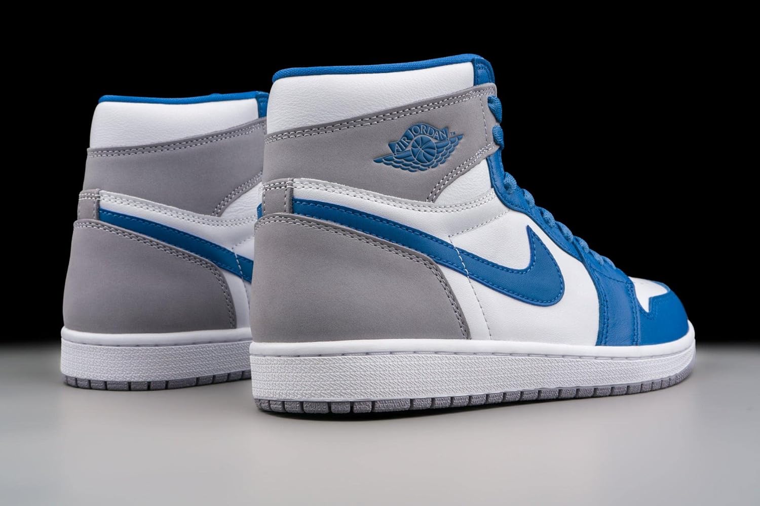 Jordan Men's 1 Retro High OG True Blue/White-Cement Grey (DZ5485 410) - 11