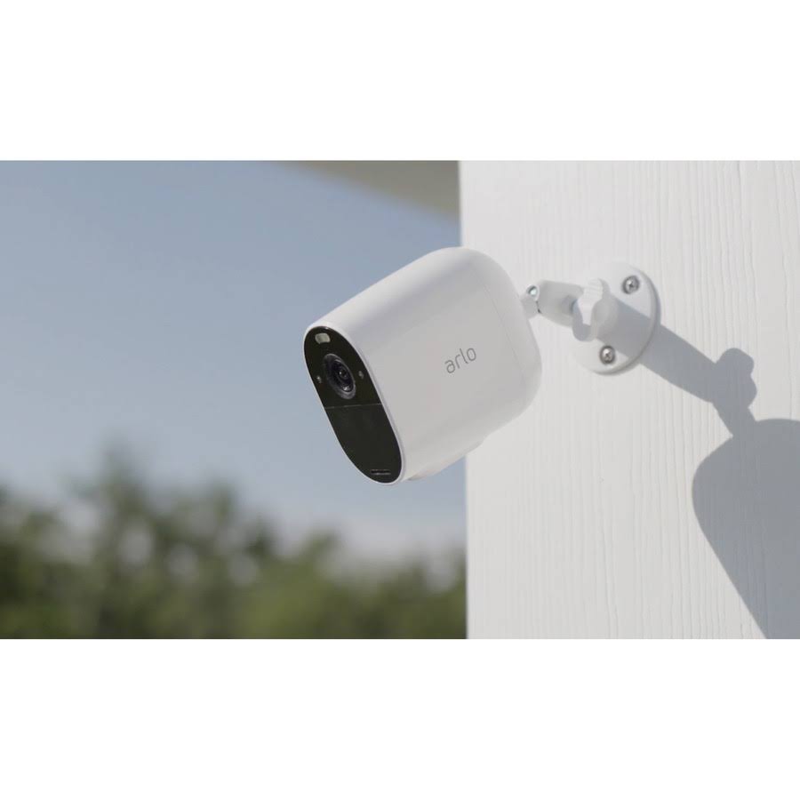 Arlo Essential XL Spotlight Camera