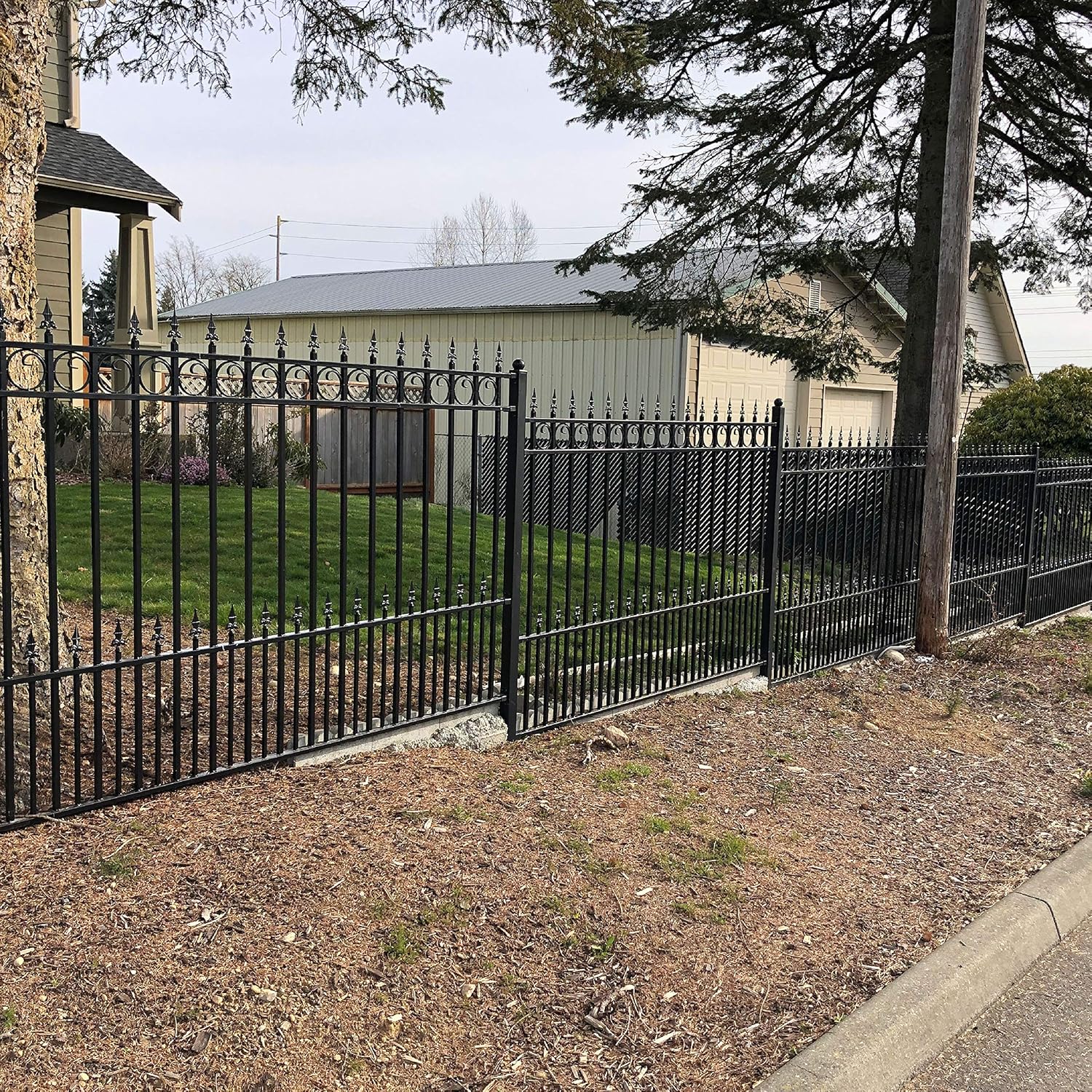 ALEKO Security Fence Kit | 4-Panel Steel Fencing Kit | Modern Garden Anti-Rust Panels | Residential Commercial Use | 8x5 Each | 4FENCEPRA | PRAGUE