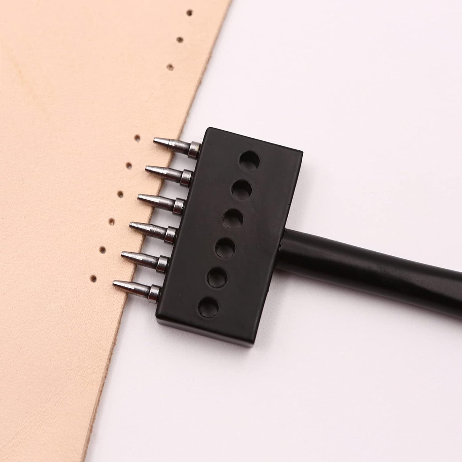 N/C Leather Craft Tool Hole Punches 4MM 2/4/6 Prong Row Hole Puncher Tool for Belts Watch Bands of Suture Leather Working DIY.(Black)
