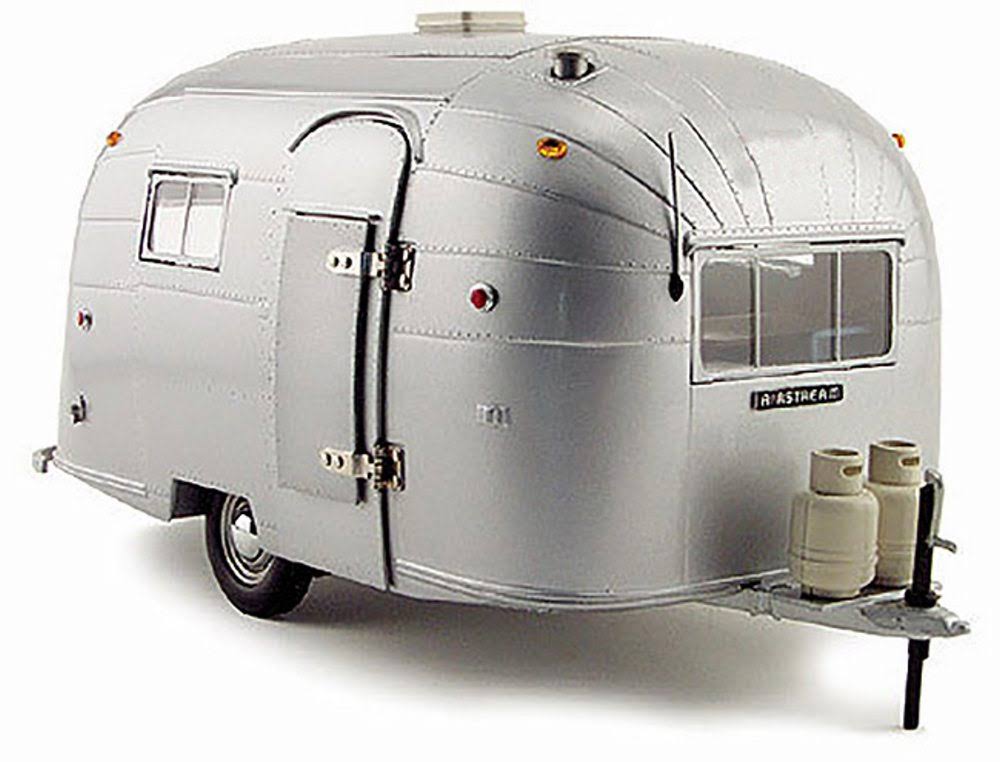 Aluminum Camper Trailer 1/18 by Motorcity Classics 88101