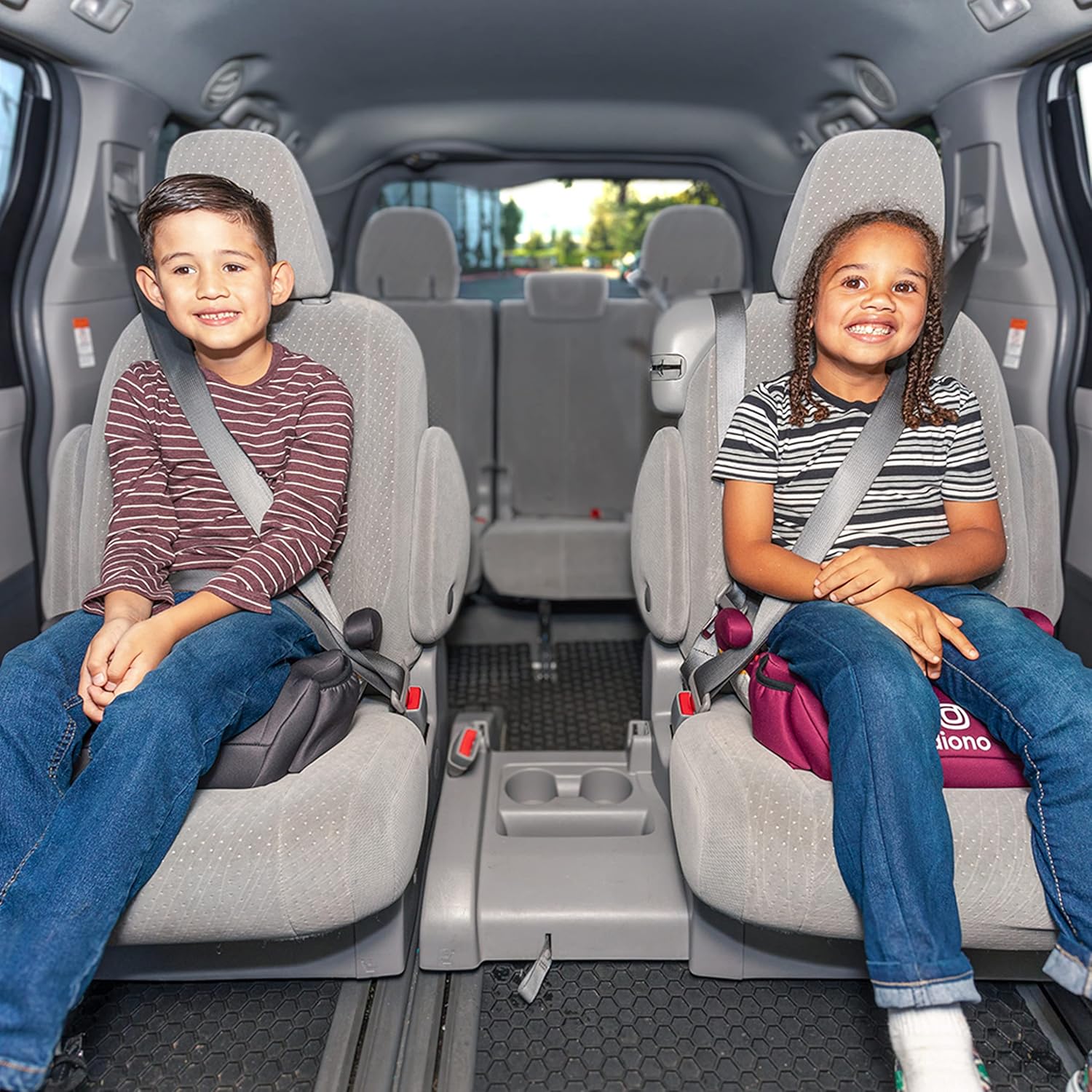 Diono Radian 3R 10 Years 1 Convertible Car Seat Rear & Forward Facing Plus Diono Solana No Latch 2 Pack Backless Booster Seats