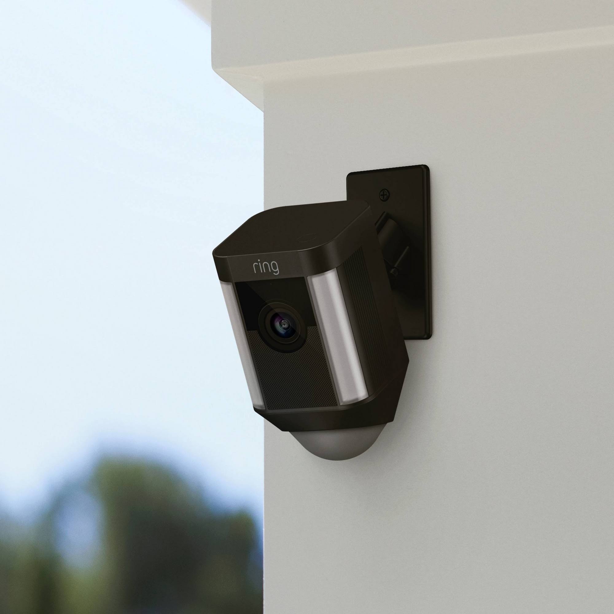 Ring - Spotlight Indoor/Outdoo Wi-Fi Wireless Security Camera - 1080p - Black