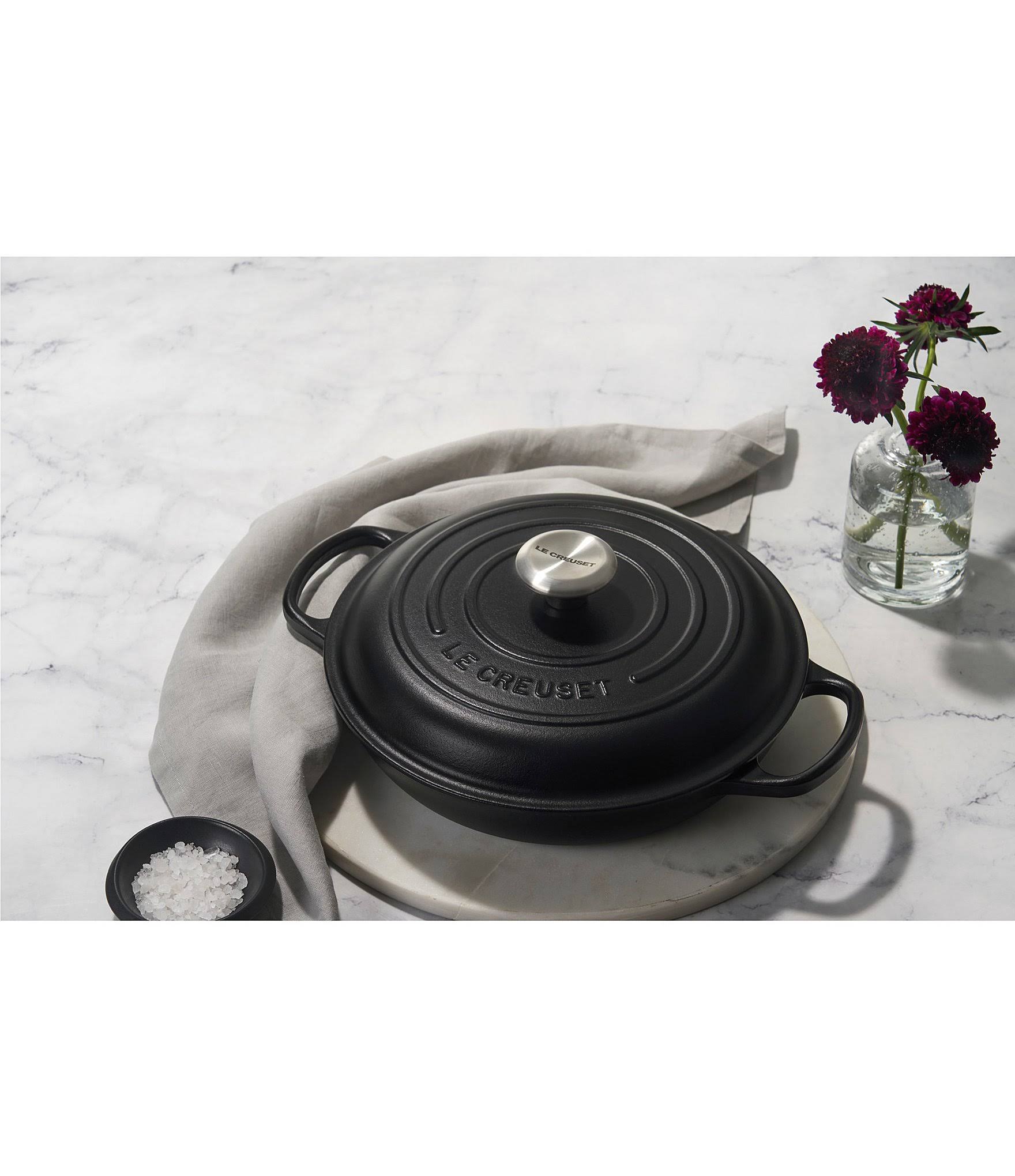 Le Creuset Signature Cast Iron 2.25-Quart Oyster Braiser