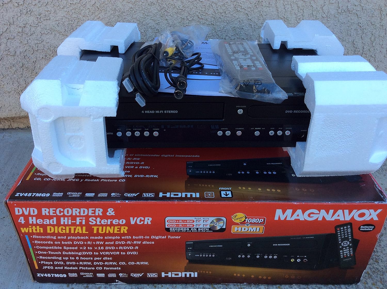 Magnavox ZV457MG9 DVD Recorder and 4-Head Hi-Fi Stereo VCR