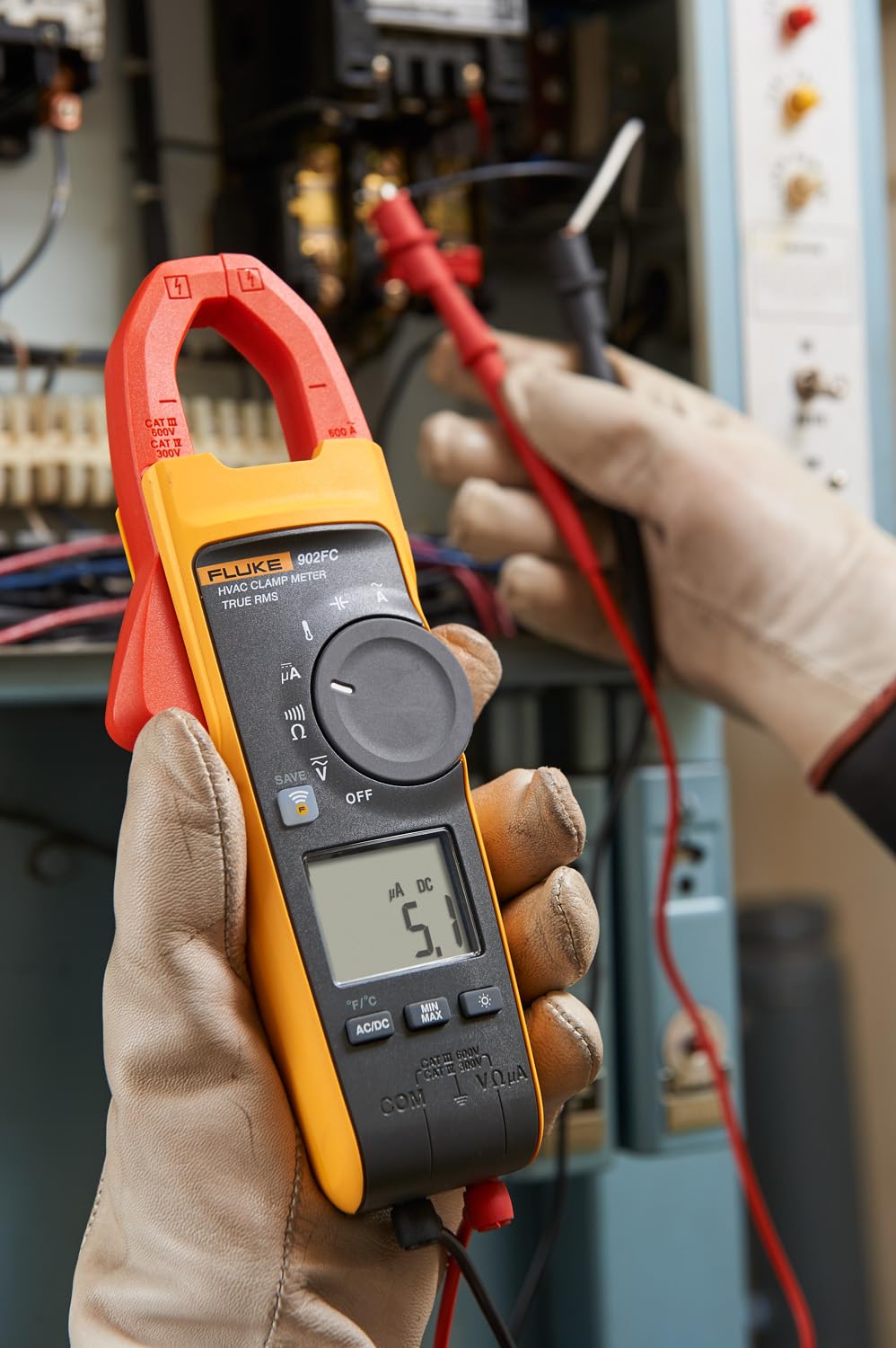 Fluke 902 FC HVAC True-RMS Clamp Meter